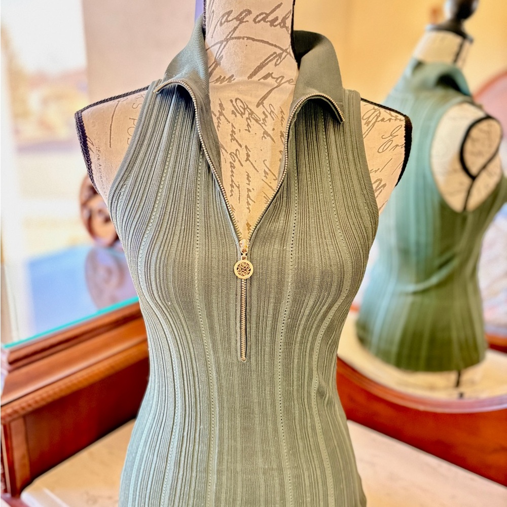 White House Black Market Green Sleeveless Top